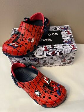 CROCS unisex Red & Navy Spider-Man Graphic Clogs